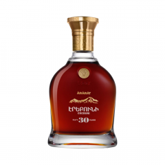 Vinjak Brandy Ararat Erebuni 30 Years Old 0,7 l