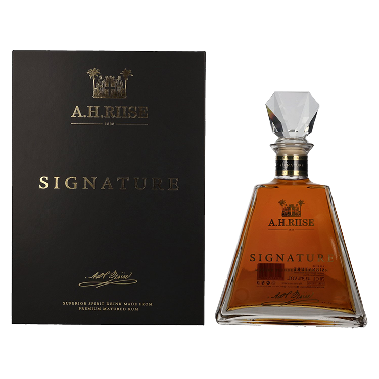 Rum A.H. Riise SIGNATURE Master Blender + GB 0,7 l