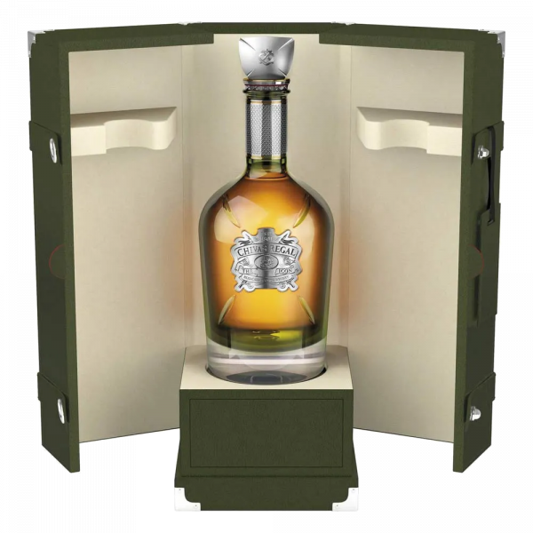 Škotski whisky Chivas Regal The Icon + GB 0,7 l